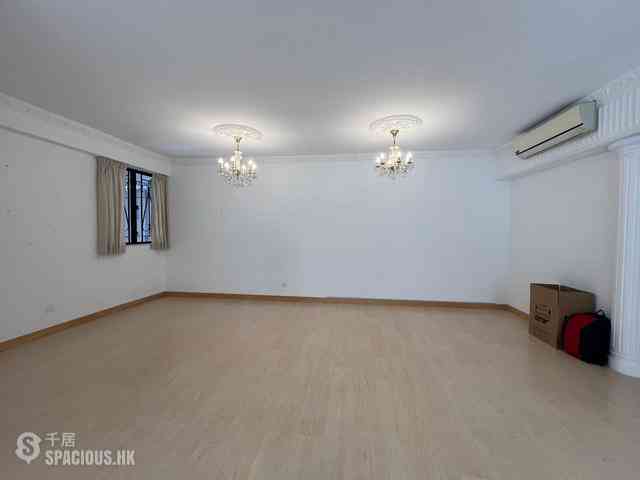 Mid Levels Central - Clovelly Court 03