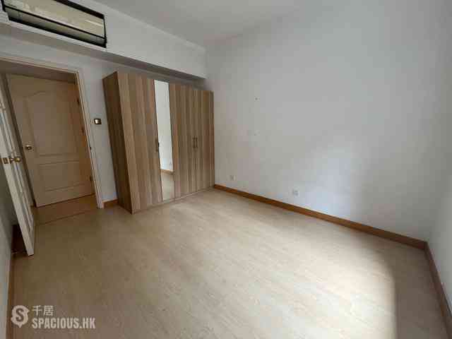 Mid Levels Central - Clovelly Court 04
