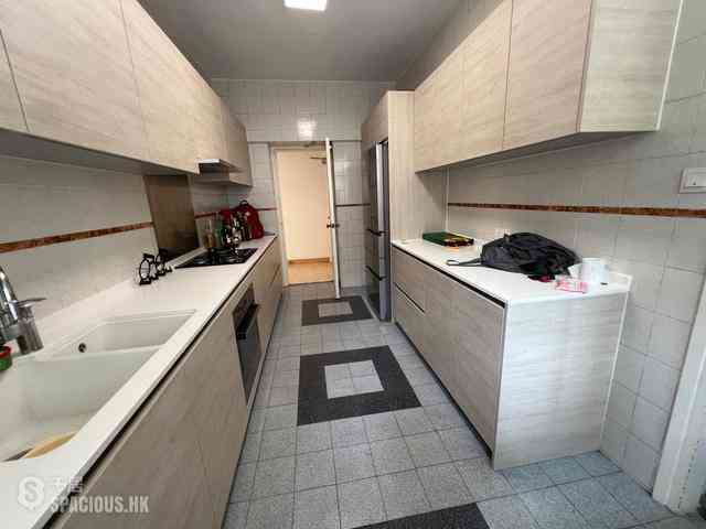 Mid Levels Central - Clovelly Court 12