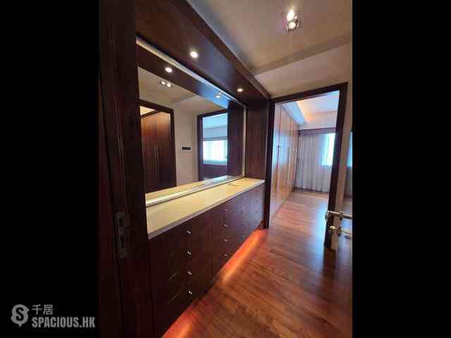 Stubbs Road - Villa Monte Rosa Block E 06