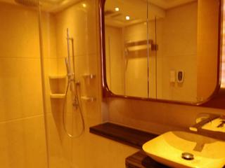 Kennedy Town - Cadogan 03