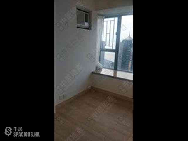 Sheung Wan - Queen's Terrace Block 1 02