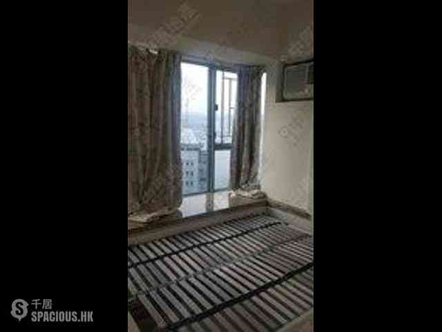 Sheung Wan - Queen's Terrace Block 1 05