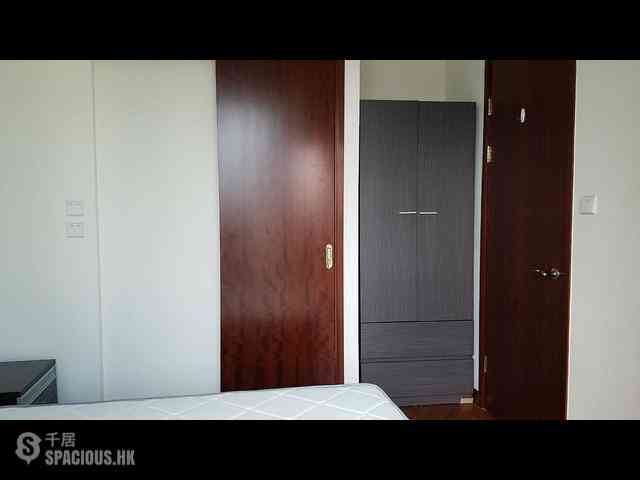 Wan Chai - The Avenue Phase 2 Block 1 04