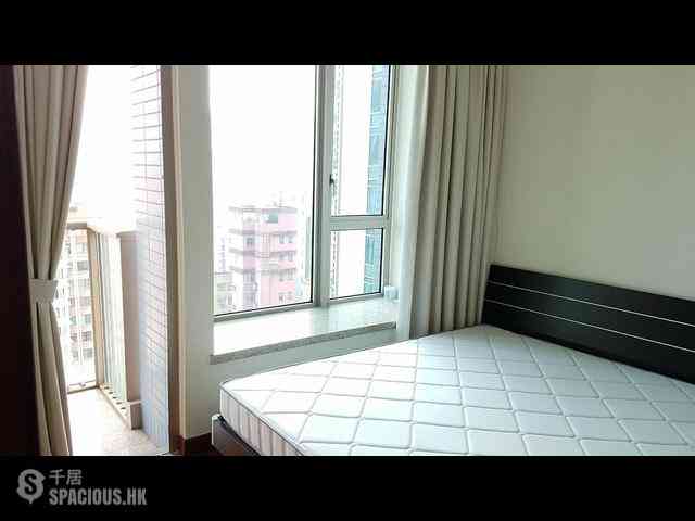 Wan Chai - The Avenue Phase 2 Block 1 05