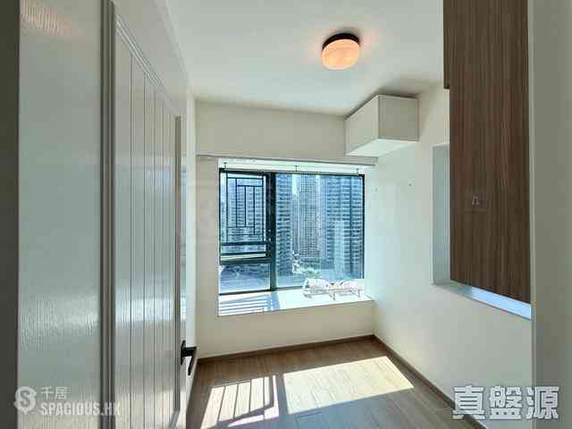 Tseung Kwan O - The Metro City Phase 2 Block 6 07