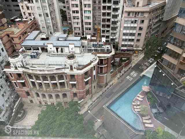 Soho - Albron Court 01