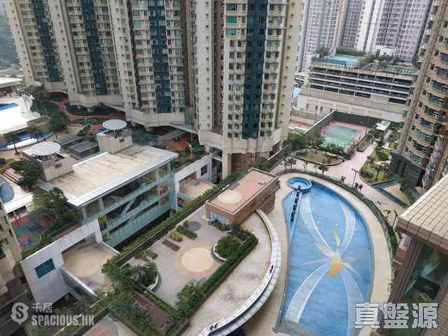 Tseung Kwan O - The Grandiose Block 1 02
