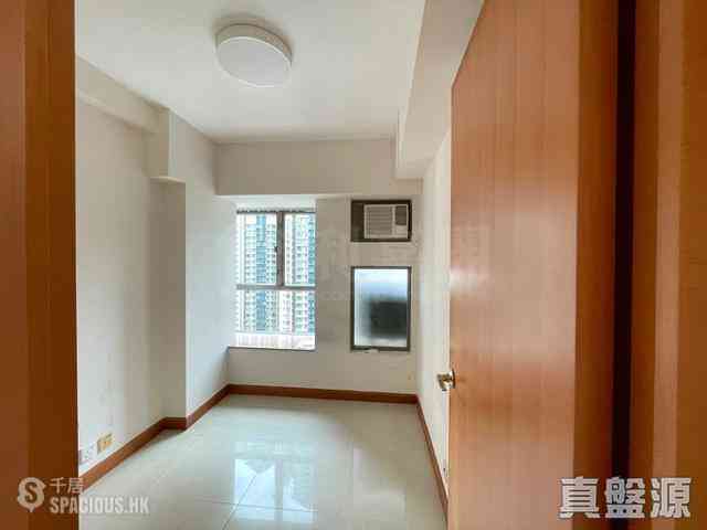 Tseung Kwan O - The Grandiose Block 1 08