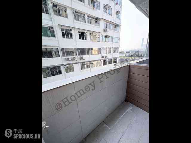 Causeway Bay - Hoi Deen Court 01