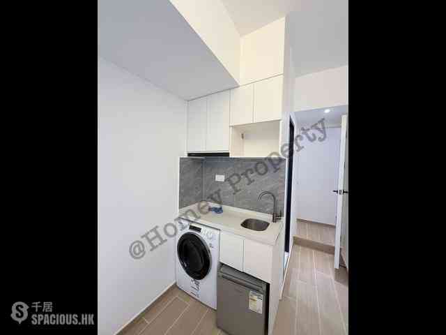 Causeway Bay - Hoi Deen Court 07