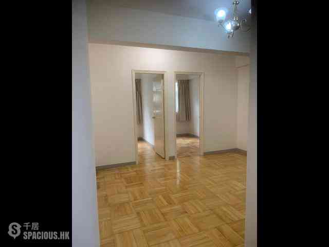 Wan Chai - Man Hee Mansion 06