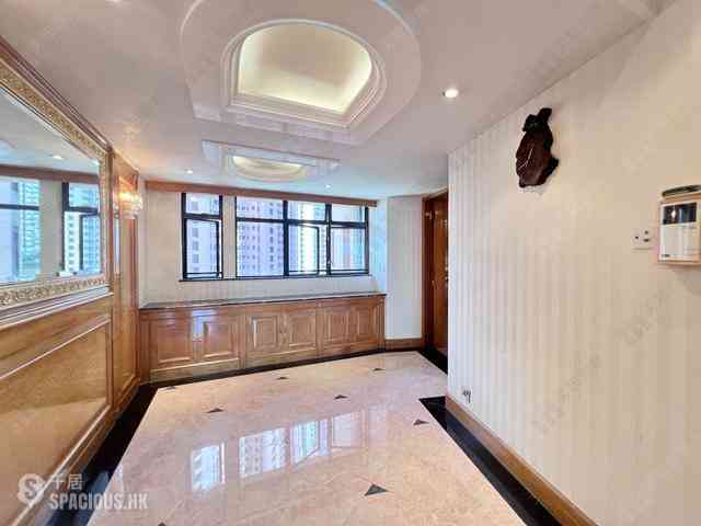 Mid Levels Central - Dynasty Court 08