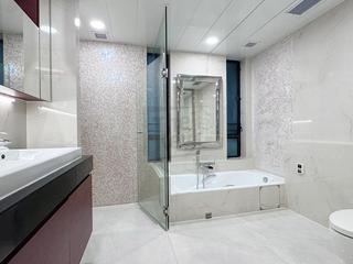 Mid Levels Central - 11, Macdonnell Road 06