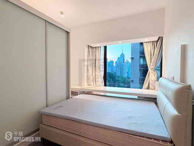Mid Levels Central - 11, Macdonnell Road 07