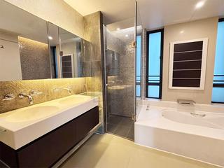 Mid Levels Central - 11, Macdonnell Road 07