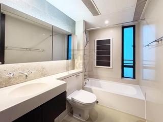 Mid Levels Central - 11, Macdonnell Road 09