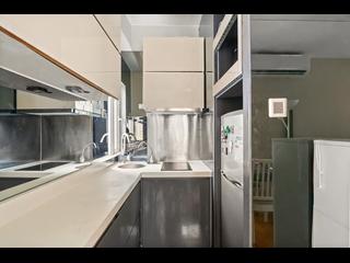 Shek Tong Tsui - Fortune Villa 03