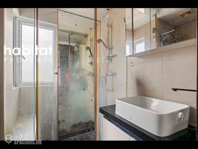 Shek Tong Tsui - Fortune Villa 04