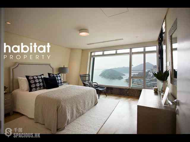 Repulse Bay - The Lily 03