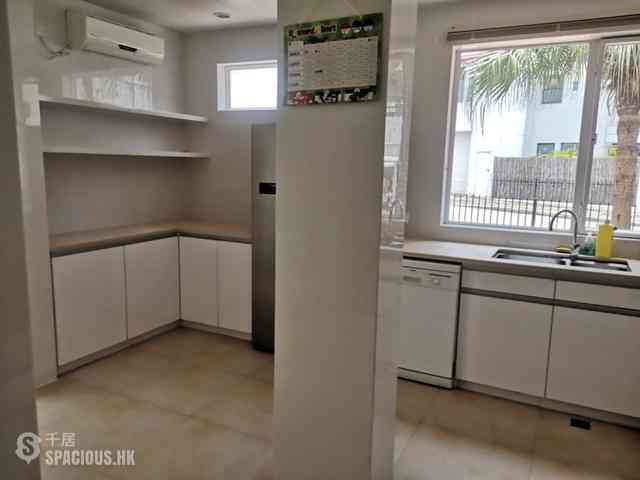 Discovery Bay - Discovery Bay Phase 1 Beach Village Headland Drive 30