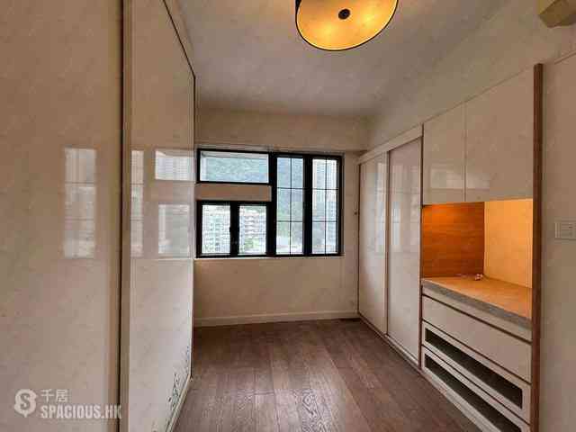Mid Levels West - Rowen Court 01