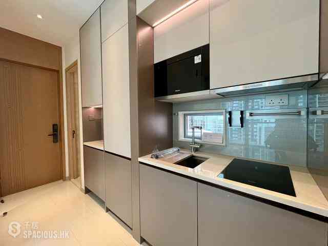 Sai Ying Pun - Upper Manor 08