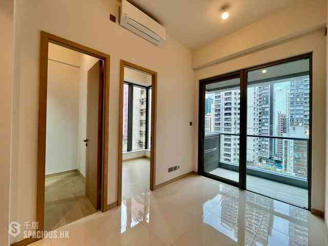 Sai Ying Pun - Upper Manor 01