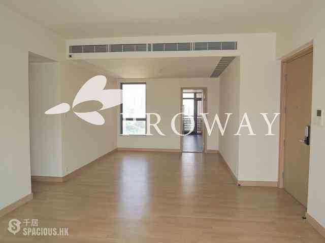 Happy Valley - Broadwood Twelve 04