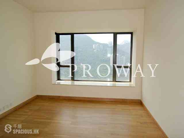 Happy Valley - Broadwood Twelve 05