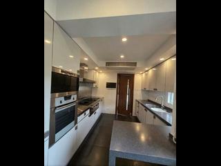 Stubbs Road - Villa Monte Rosa Block E 03