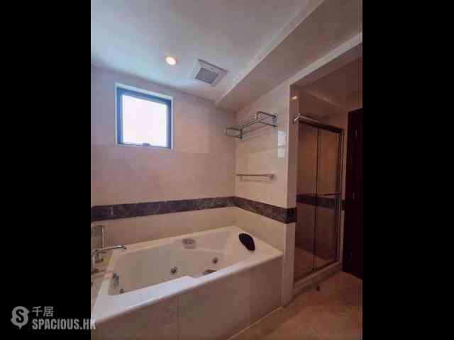 Stubbs Road - Villa Monte Rosa Block E 07