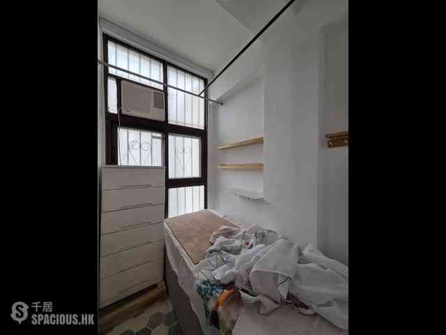 Sai Ying Pun - Lim Kai Bit Yip 13