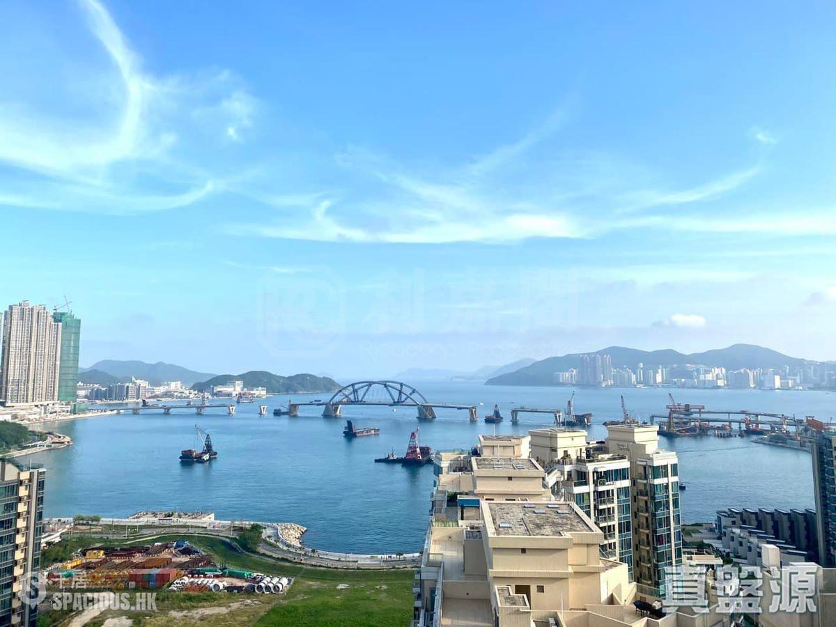 Tseung Kwan O - The Wings IIIB 01