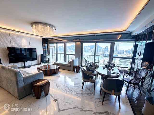 Hung Hom - Stars By The Harbour 01