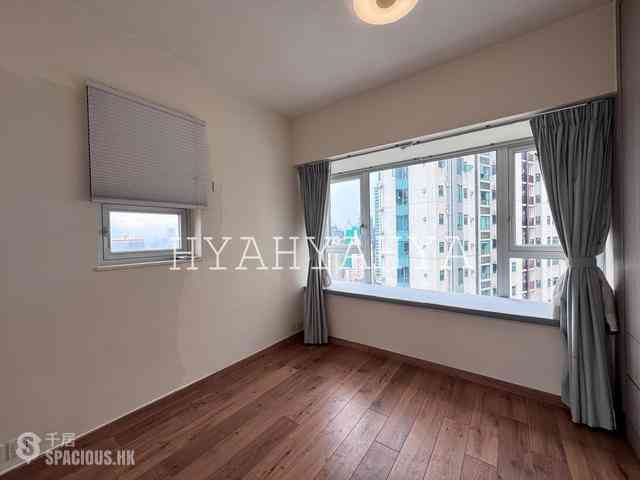 Mid Levels West - Bonham Court 04