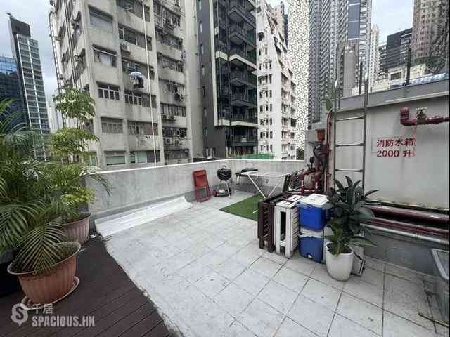Poho - 152-154, Hollywood Road 09