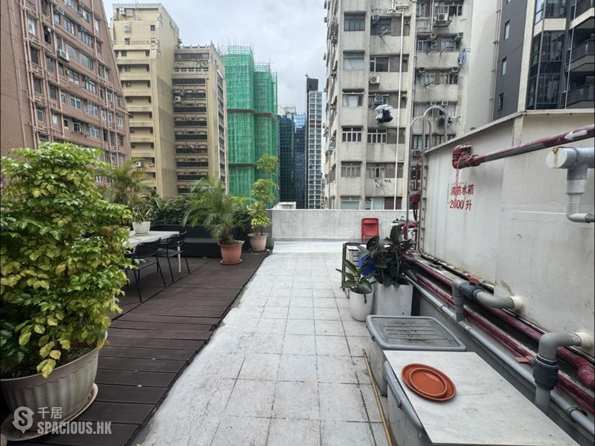 Poho - 152-154, Hollywood Road 01