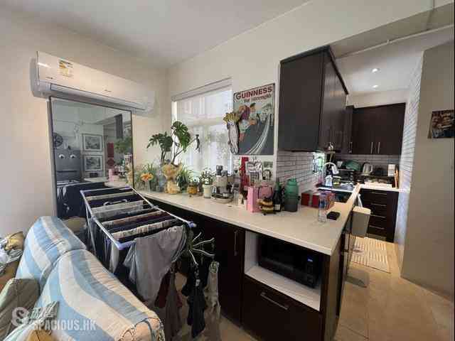 Poho - 152-154, Hollywood Road 08