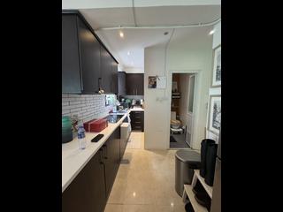 Poho - 152-154, Hollywood Road 04
