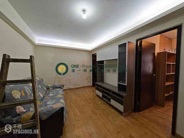 Sai Ying Pun - Hang Sing Mansion 01