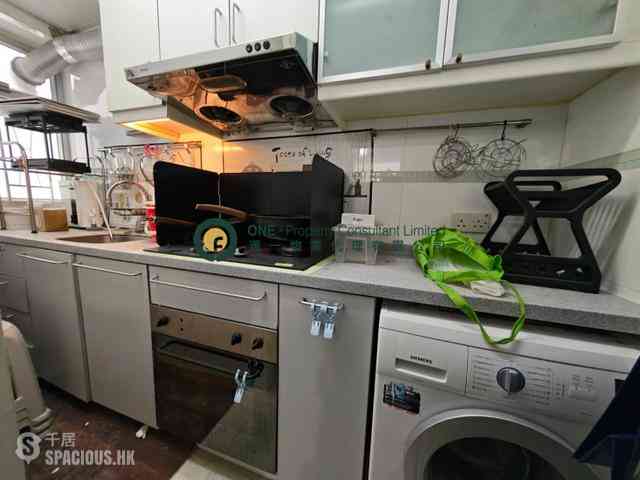 Sai Ying Pun - Hang Sing Mansion 03