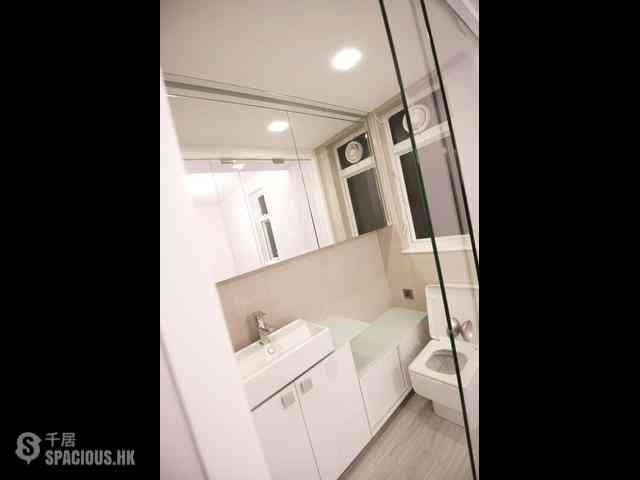 Kennedy Town - Hau Wo Court 03