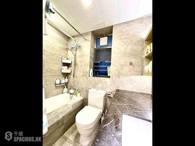 West Kowloon - Sorrento Phase 1 Block 3 12
