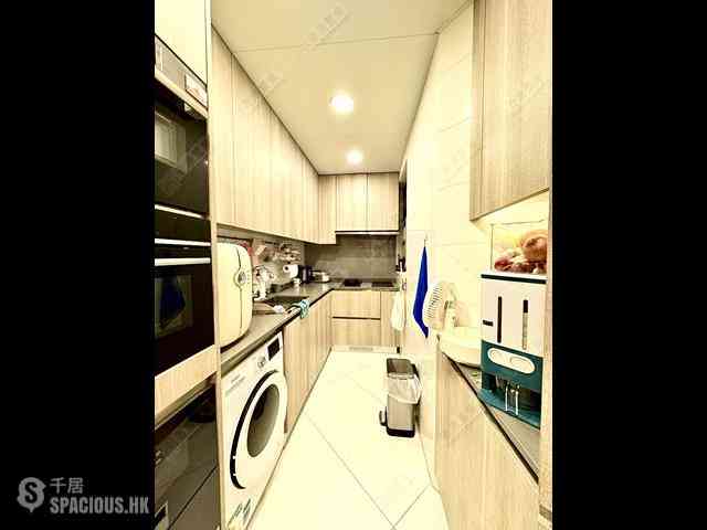 West Kowloon - Sorrento Phase 1 Block 3 13