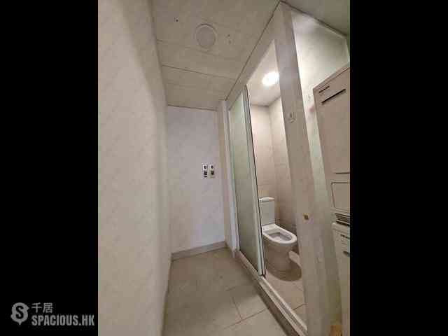 Wong Chuk Hang - Marinella Block 6 08