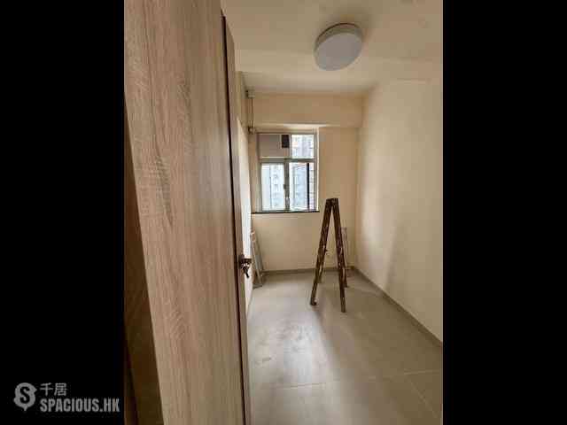 Mong Kok - Tak Yue Mansion 03