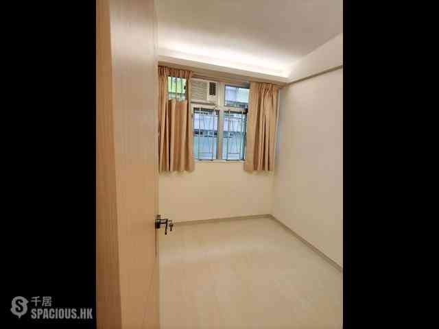 Mong Kok - Kwong Yuen Building 03