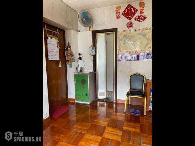 Mong Kok - Hung Hay Building 02