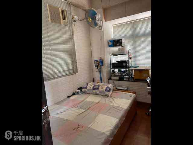 Mong Kok - Hung Hay Building 03